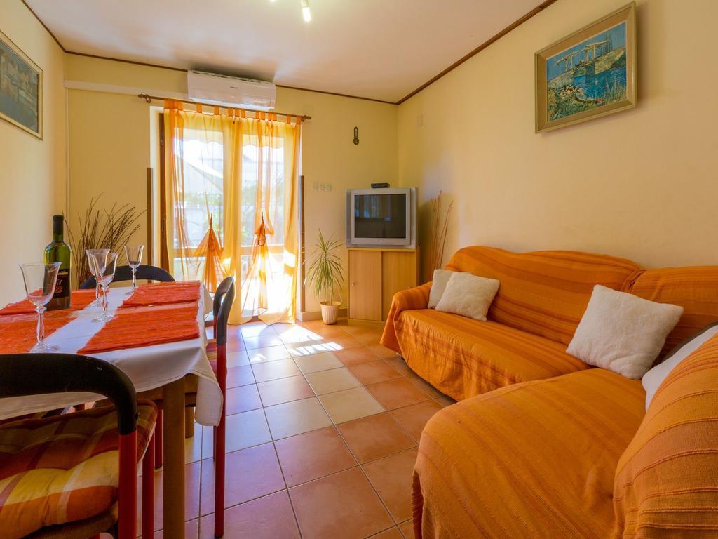 Apartment Snjezana Драмаль Экстерьер фото